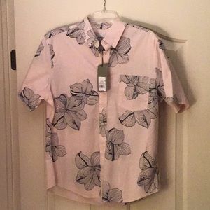 Short sleeve button down